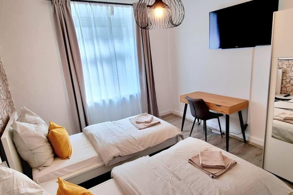 Your Cozy Appartment In Wuppertal: Wupper-Home 2 Eksteriør billede